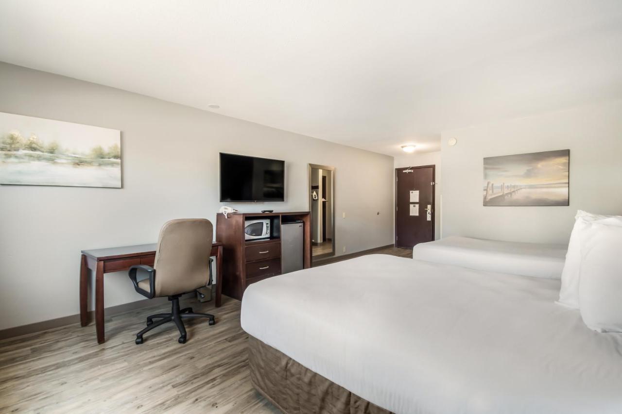 Red Lion Inn & Suites Vancouver Exterior photo