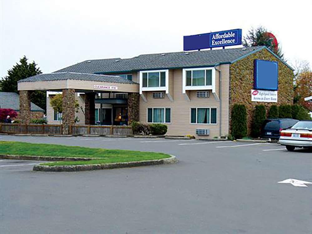 Red Lion Inn & Suites Vancouver Exterior photo